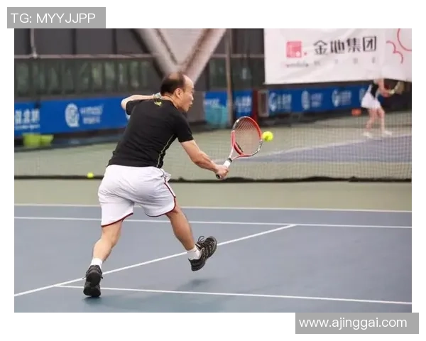 网球新手必看：轻松掌握团队协作技巧与实战经验分享